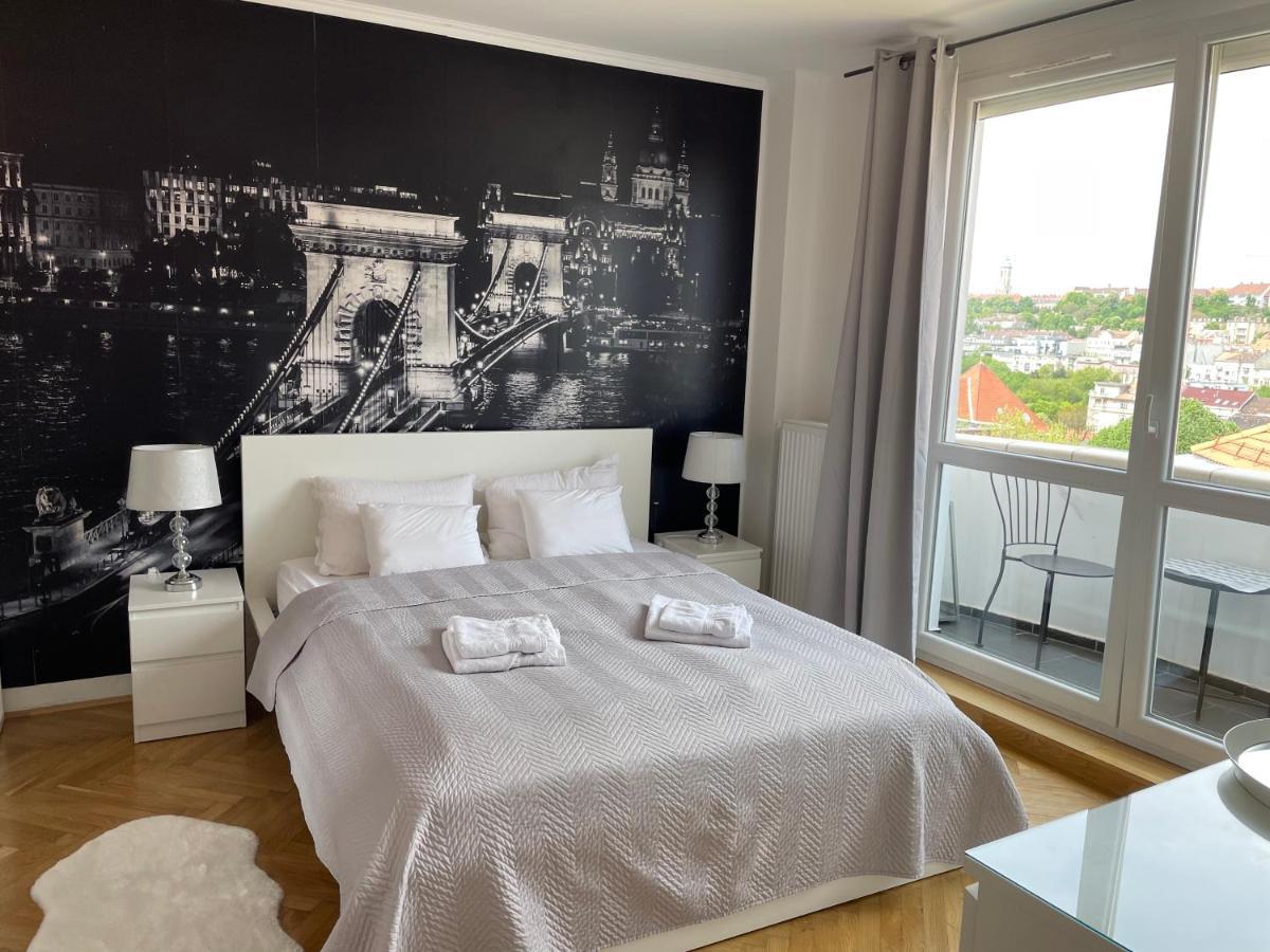 Budacastle Panoramic Luxurious Family Apt, Free Parking Included Appartement Boedapest